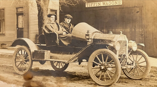 Tiffin wagons 2.png