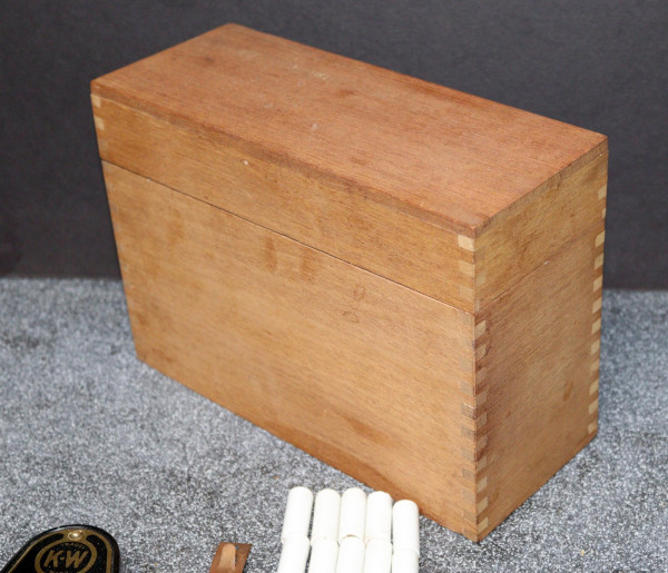 KW box 3.jpg
