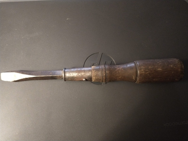 T screwdriver.jpg