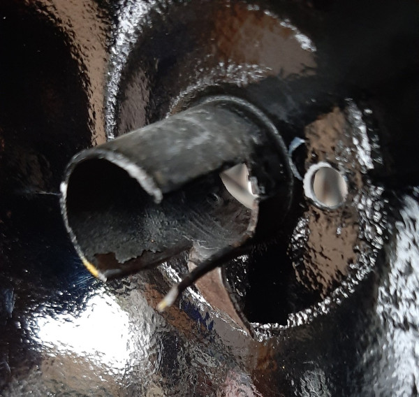 Headlight socket reorientation 2.jpg