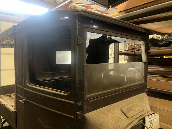 26 Ford express truck.jpg