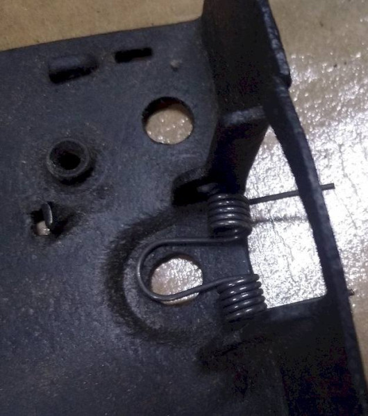 Driver latch 09.jpg