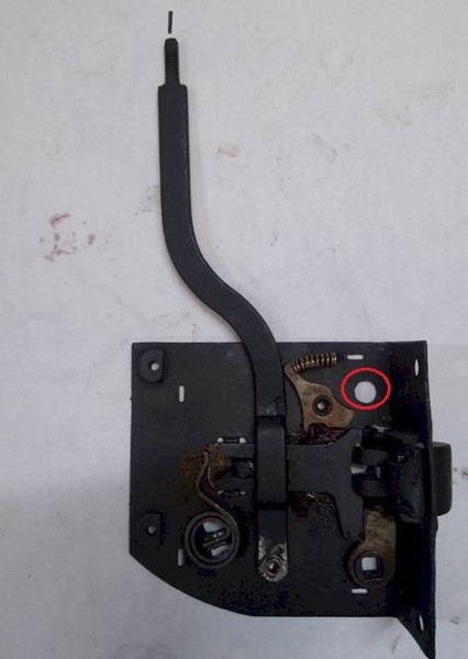 Driver latch 10.jpg