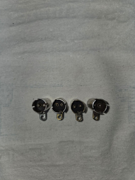 Headlamp Sockets 17-27 1s.jpg