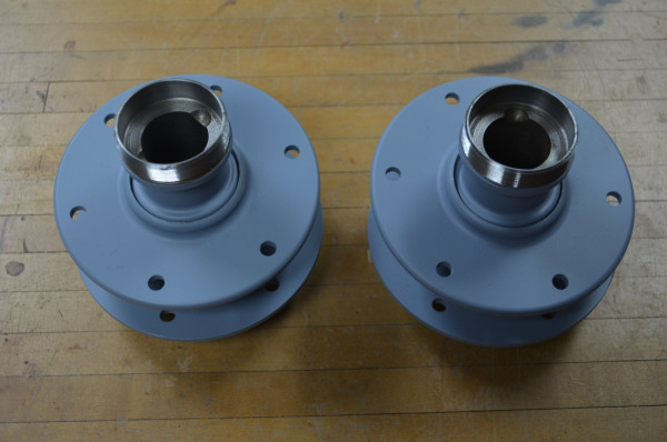 1909-10 FRONT HUBS - SIDE VIEW.JPG