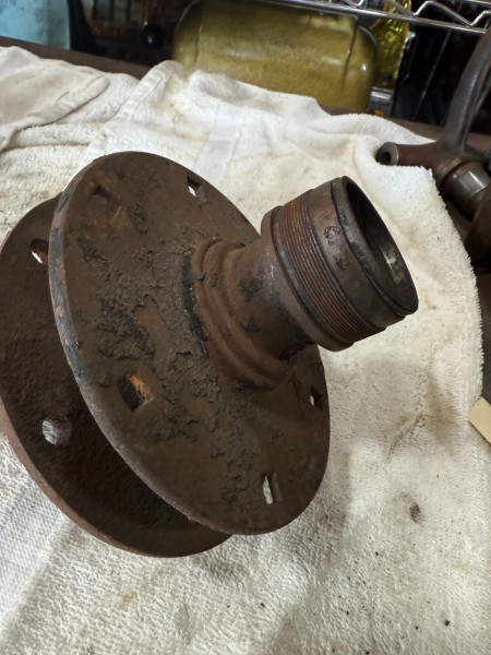 Model T 1912 Front Hub-1.jpeg