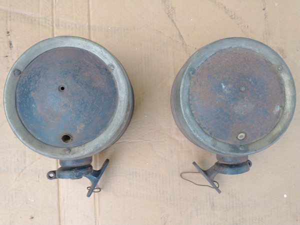 essex headlight 2.jpg