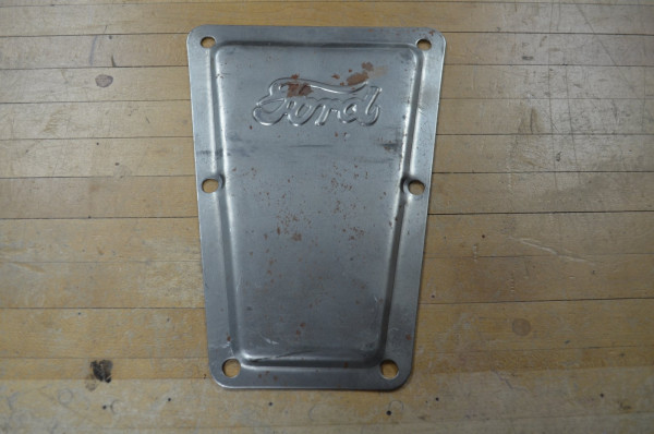 MODEL T EARLY TRANSMISSION DOOR COVER.JPG