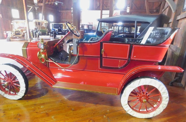 1909 Driver's Side.jpg