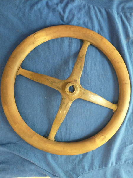 wood steering wheel.jpg