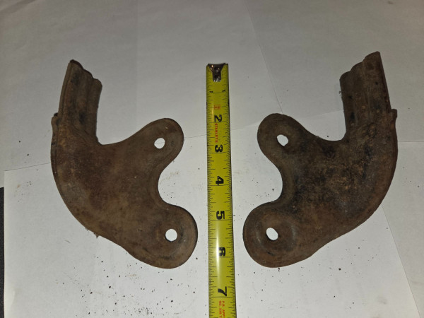 Non-Ford cowl light brackets.jpg