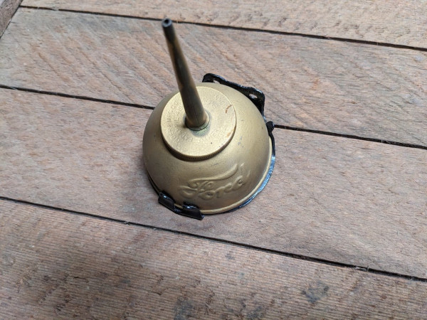 Klein oil can F 12 2 25.jpg