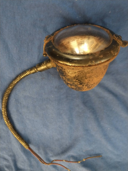 electric t light.jpg