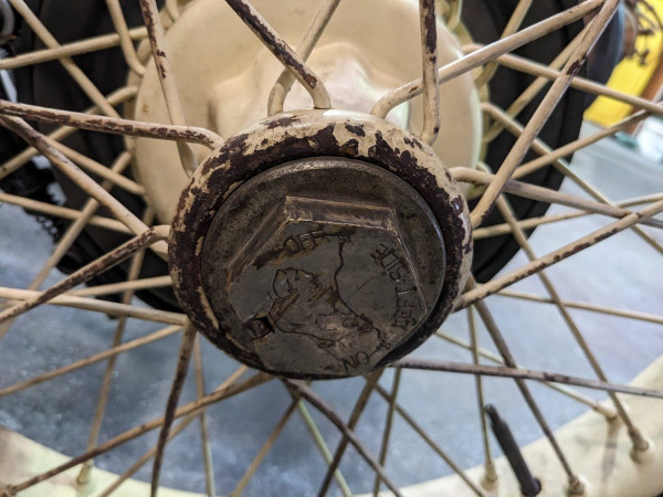 Buffalo wheel nut  2 18 26 B .jpg