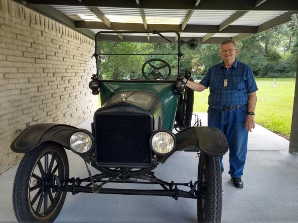 IMG_20180919_135252108_HDR (7)-800x600 Jim and New Toy.jpg