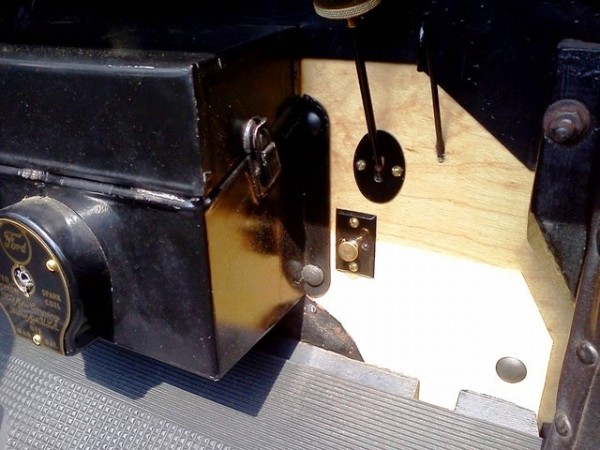 headlight switch 2.jpg