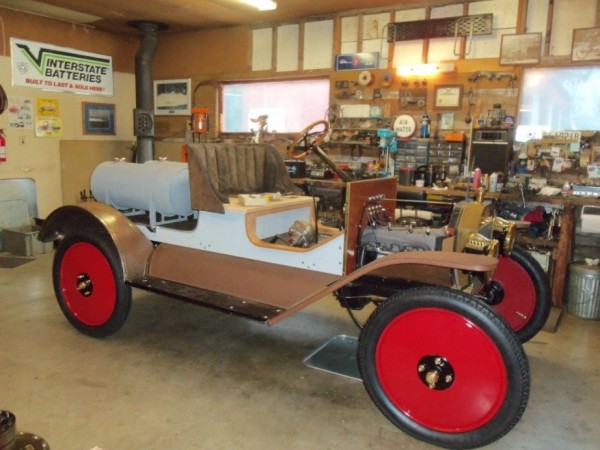 wheels & tanks on.JPG