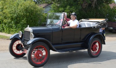 Mankota90thParade.jpg