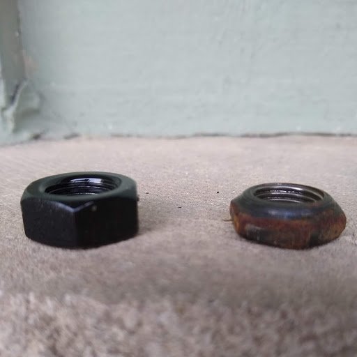 spare wheel nut.jpg
