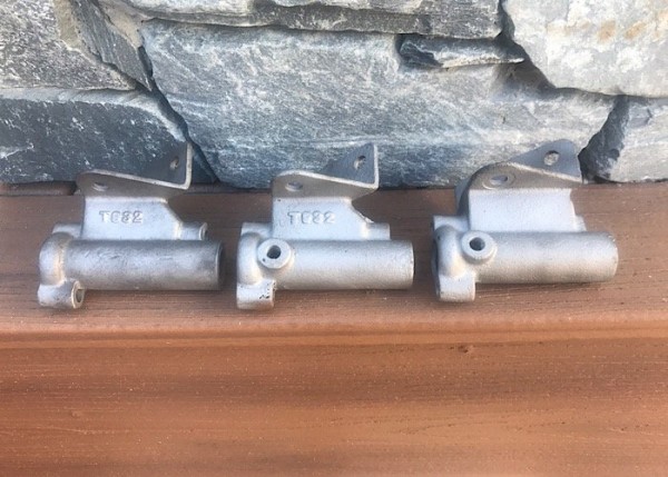 Steerin Brackets 1.jpg