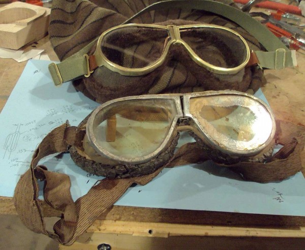 Goggles1.jpg