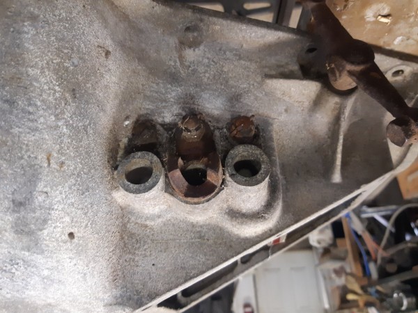 Ford RHD alum hogs head 2.jpg