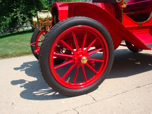 dunlop tire.JPG