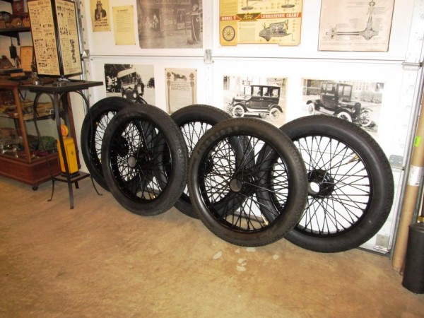 new tires on Buffalo's.JPG