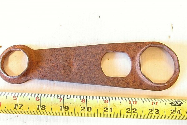 1911 wrench with hex small opening.jpg