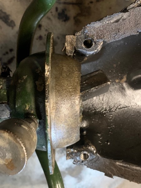 Gap between pan and rear axle