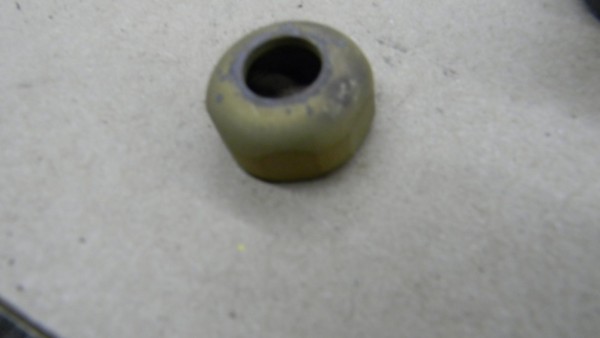 NOS CARB PARTS 014.JPG
