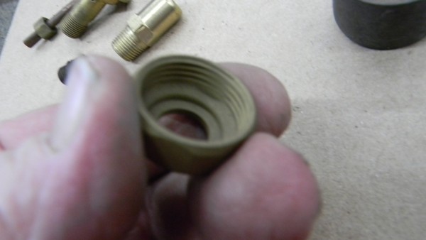 NOS CARB PARTS 015.JPG