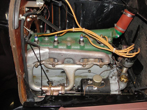 bell crank on firewall.jpg