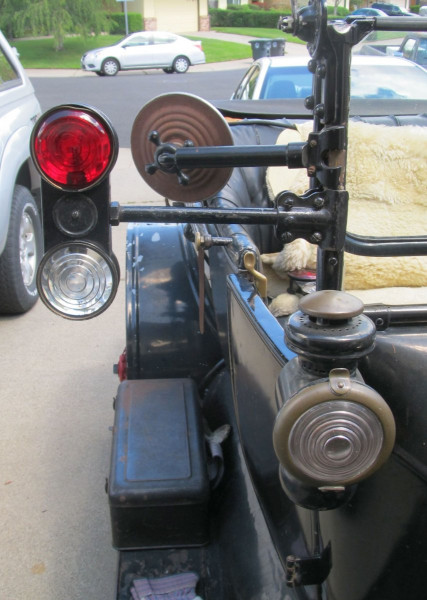 duplex on car.jpg