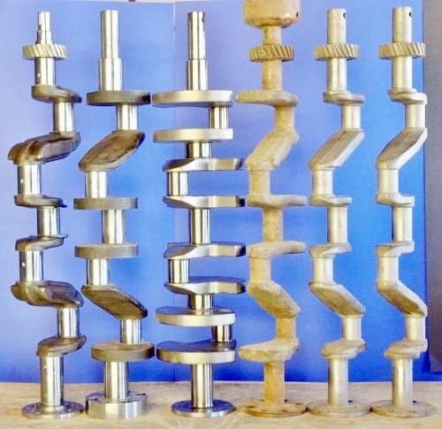 Model T cranks next to last EE (550x533) (500x485).jpg