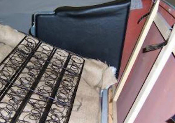rear spring backrest and uphol closeu .jpg