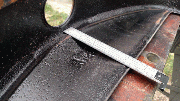 Old shell inside hole.gif