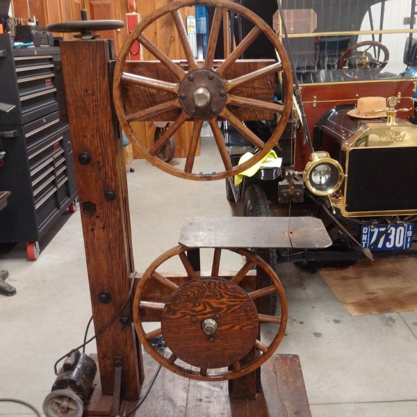 bandsaw.jpg