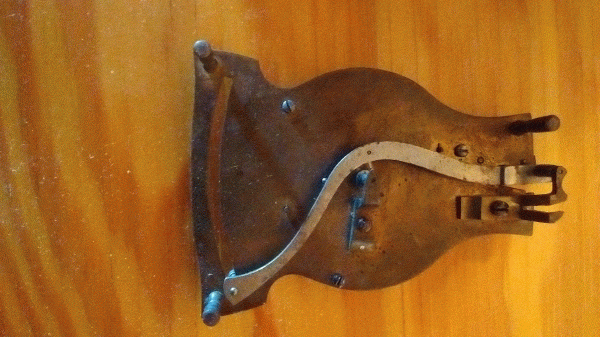 antique dial gauge2.gif