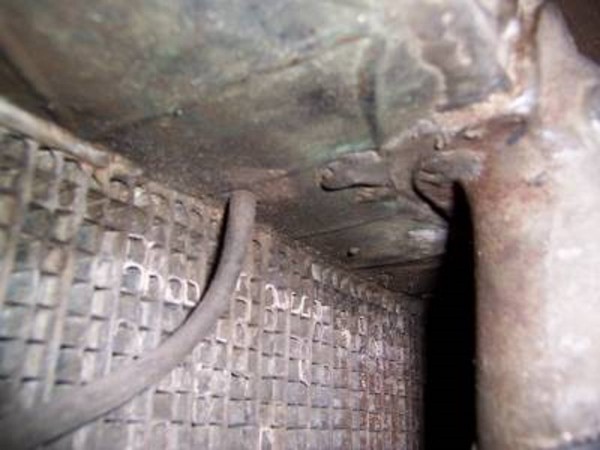Radiaor inside top outlet.jpg