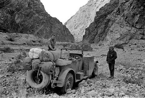 dv12-11-walker706.jpg