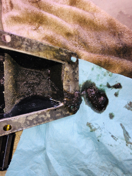 oil screen junk .jpg