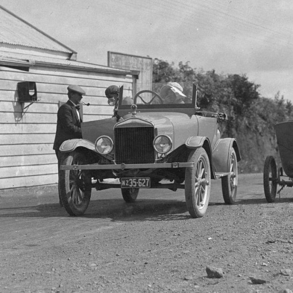 Toll Gate 1920s.jpg