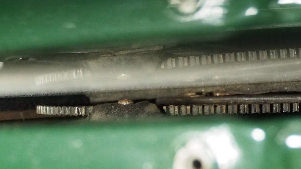 regulator misaligned.JPG (116.22 KiB) Viewed 28263 times Oh, that's why.