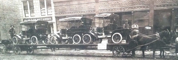 1910 Fords .jpg