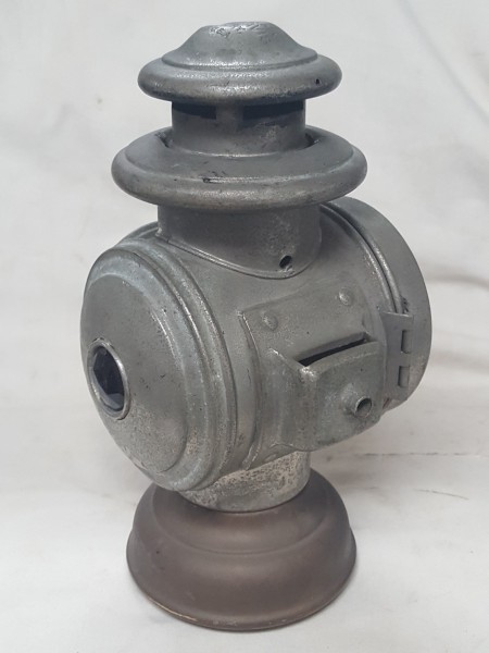 gray & davis 15 tail lamp drive left d.jpg
