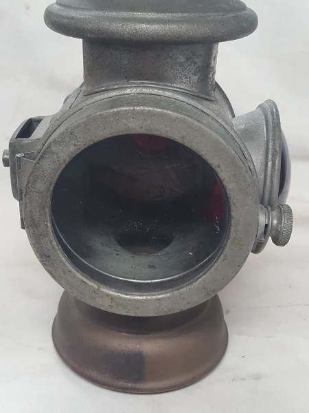 gray & davis 15 tail lamp drive left a.jpg