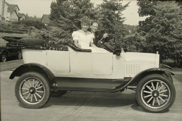 Keith & Yvonne wedding.JPG