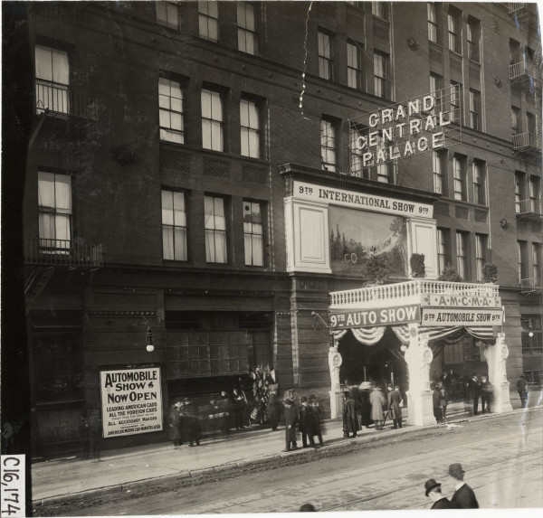 Grand Central Auto Show entrance.jpg