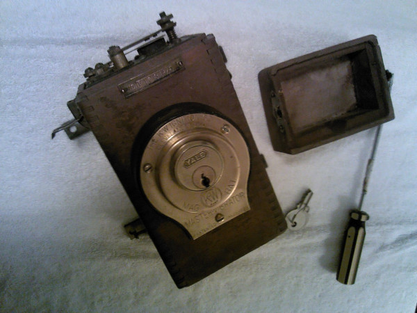 K-W MASTER VIBRATOR - 2.jpg